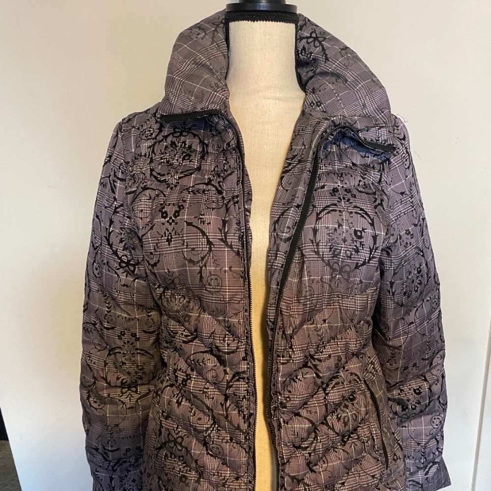 Bebe Patterned Puffer Jacket Size M - image 1